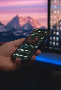 Get free stock with Robinhood